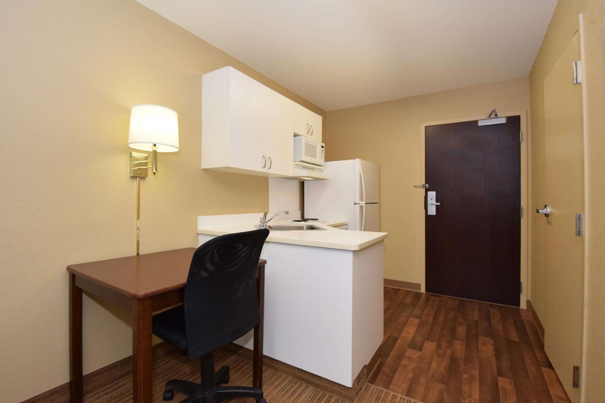 Extended Stay America Suites - Chicago - Скоки Екстериор снимка